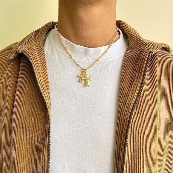 Vintage Y2K Style Double Cross Gold Necklace - Picture 7 of 7